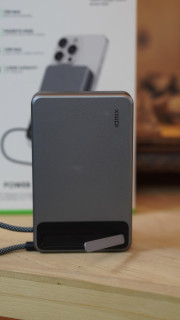 IDMIX大麥創(chuàng)新充電寶 自帶雙線、PD20W快充與MFI認(rèn)證的全能移動電源